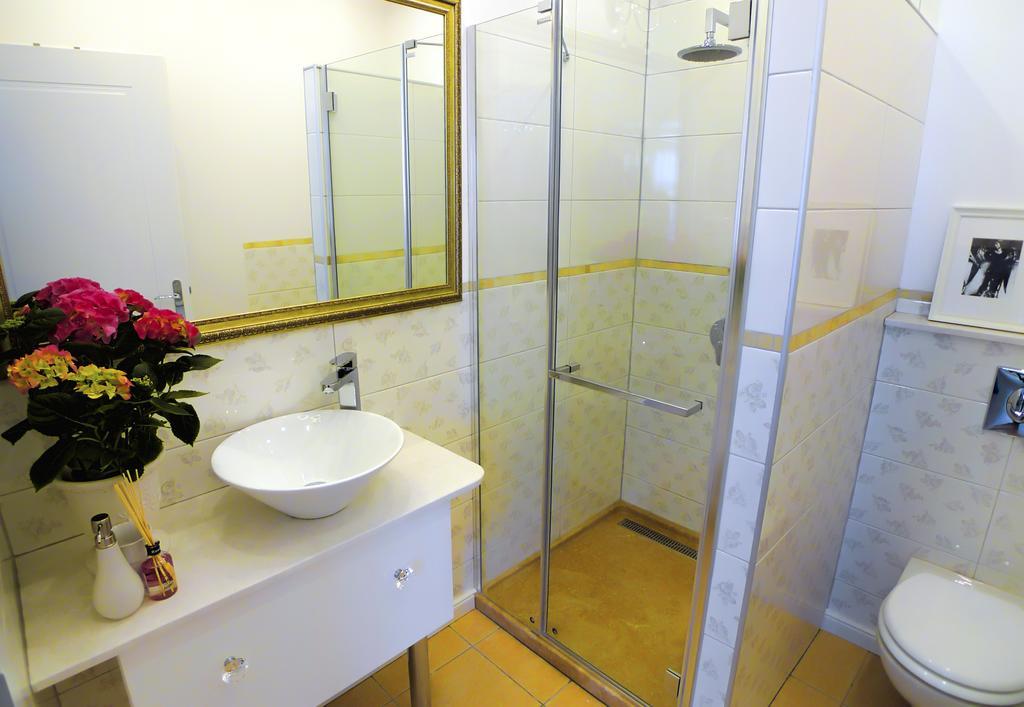 Golden Stars Budapest Apartments Buitenkant foto