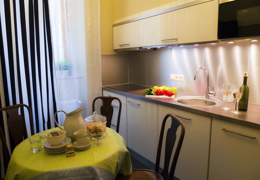 Golden Stars Budapest Apartments Buitenkant foto