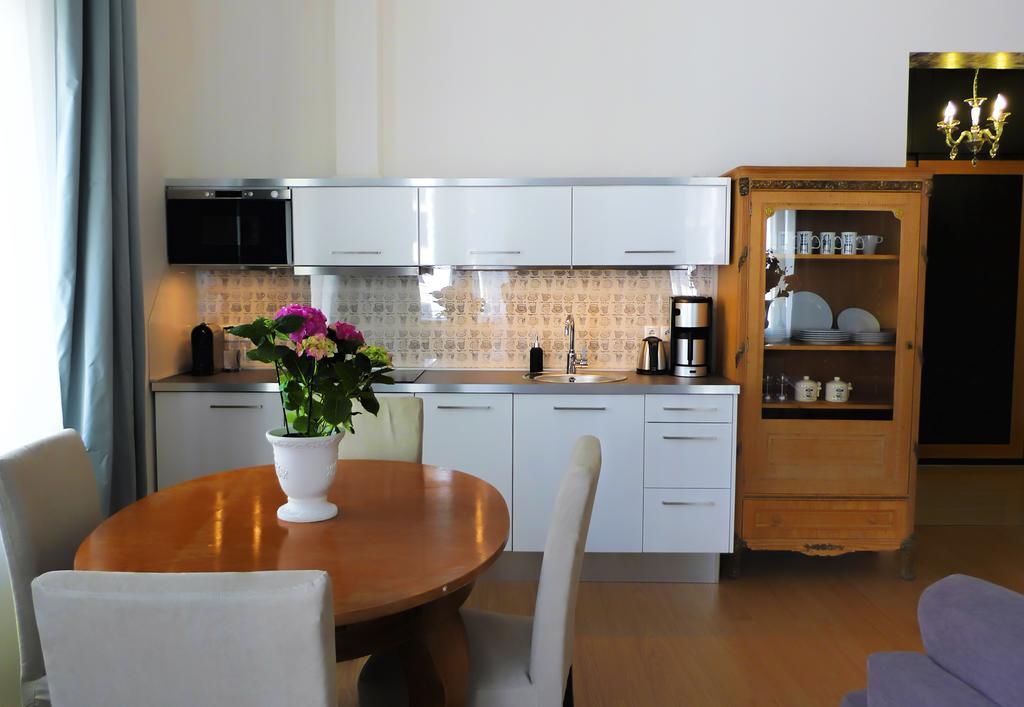Golden Stars Budapest Apartments Buitenkant foto
